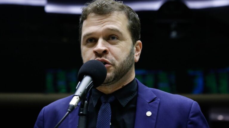 PL escolhe Charlles Evangelista para vice de Flávio Roscoe e define suplentes de Domingos Sávio ao Senado