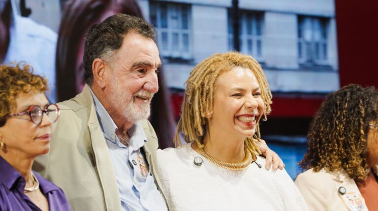 Áurea Carolina se posiciona após decisão da Federação: ‘sou do time do Lula’