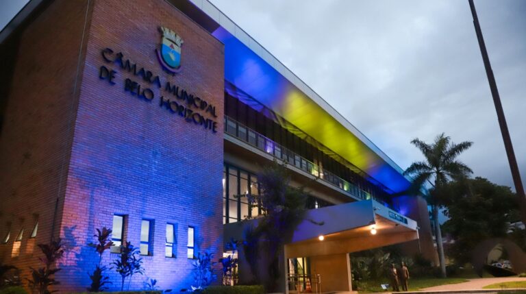 Câmara de BH aprova exame toxicológico para servidores temporários