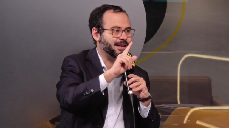Ministro diz que governo não tem R$ 50 bilhões para elevar teto do Simples