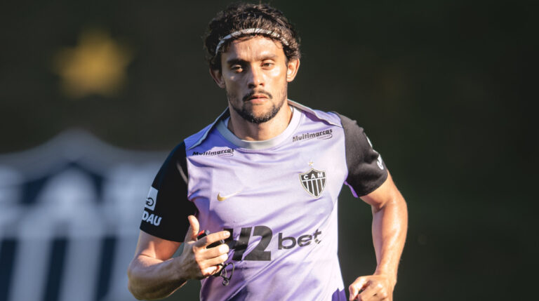 scarpa atlético são paulo