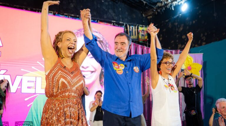 Áurea Carolina lança oficialmente candidatura ao Senado e afirma: ‘Nós vamos erradicar o feminicídio’