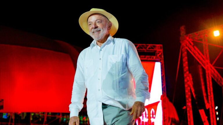 Lula diz que Lulinha deve provar inocência: ‘Se cometeu erro, vai ser punido’