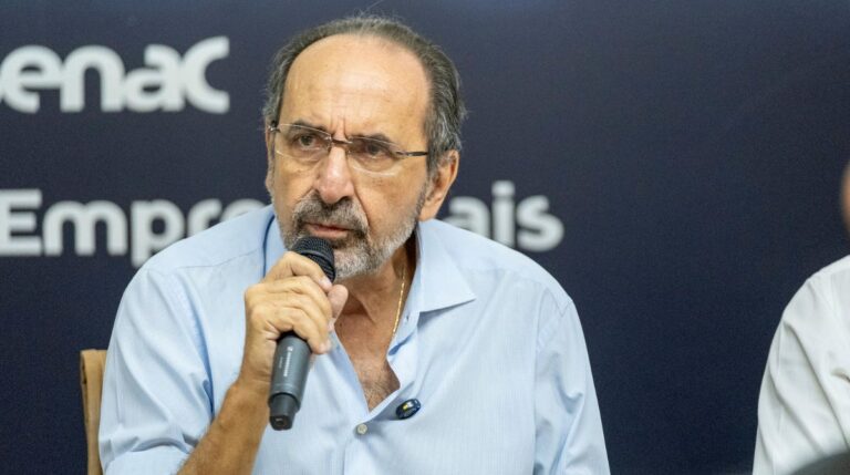 Kalil defende convênios com instituições sociais e critica isenções fiscais em Minas