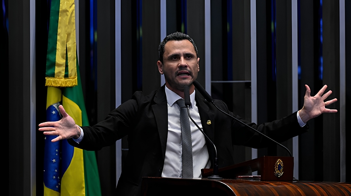 Com Cleitinho na frente, rivais articulam virada de chave e ataques na disputa pelo Governo de Minas. (Foto: Carlos Moura/Agência Senado)