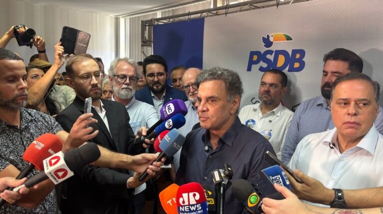 ‘Volto ao jogo’: Aécio Neves anuncia candidatura ao Senado por Minas