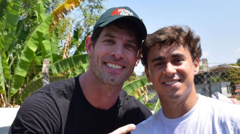 Nikolas Ferreira declara apoio a Superman como segundo voto ao Senado em Minas