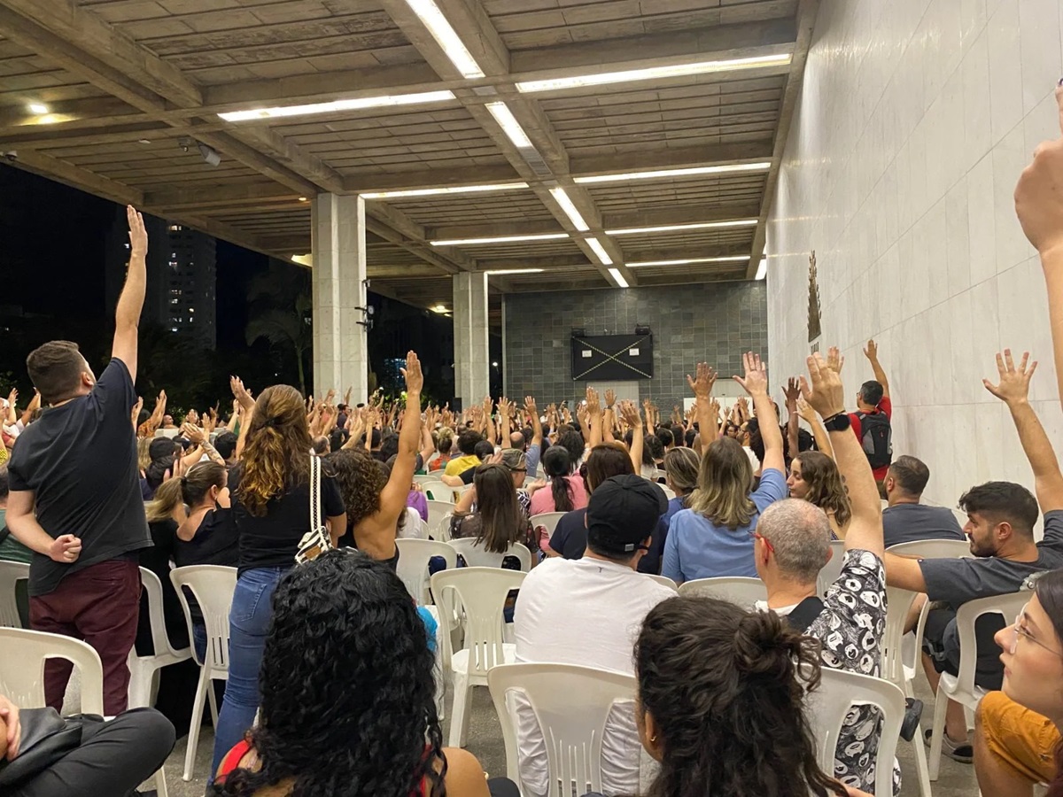 Assembleia dos professores da rede particular de ensino