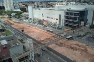 Obras de trincheira na Avenida Cristiano Machado