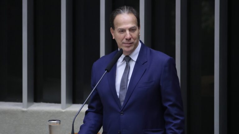 Justiça nega pedido de Ruy Muniz para suspender condenação e afastar inelegibilidade