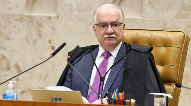 Fachin cancela nova sessão do STF em meio a embates entre ministros