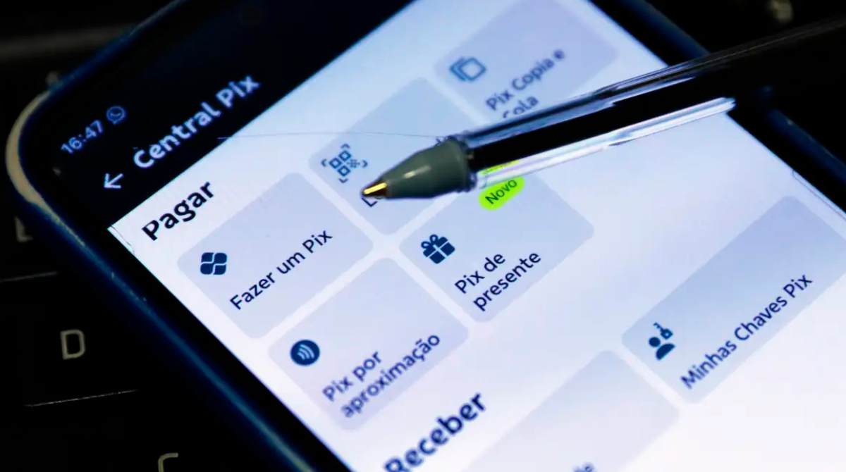 Novas normas do Pix preveem exclusão imediata de instituições com problemas e boleto com QR Code contra pagamentos em duplicidade. (Foto: Bruno Peres/Agência Brasil)