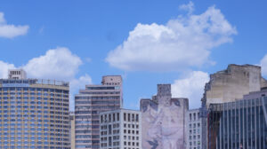 vista da rua sapucaí dos prédios em bh