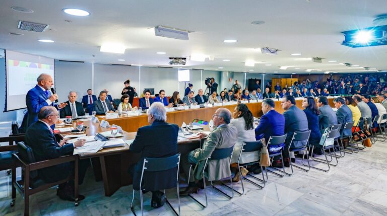 Só 9 de 22 ex-ministros de Lula são eleitos; Haddad e Renan Filho perdem