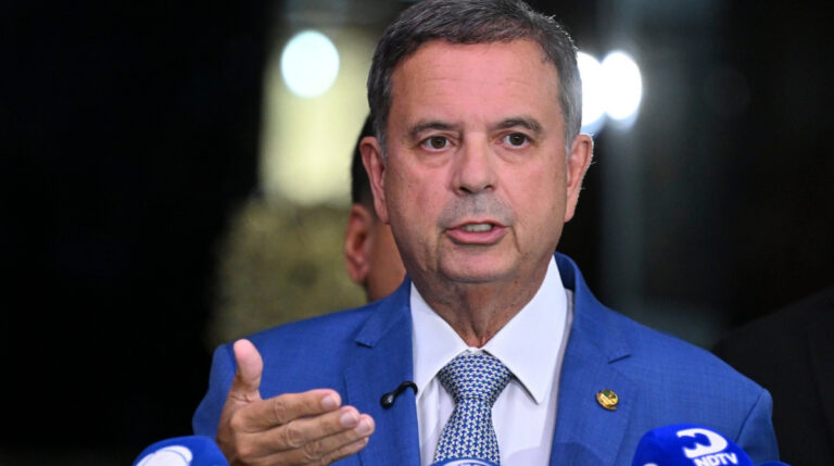 Rogério Marinho diz a Fachin que eventual governo de Flávio não terá vingança contra STF