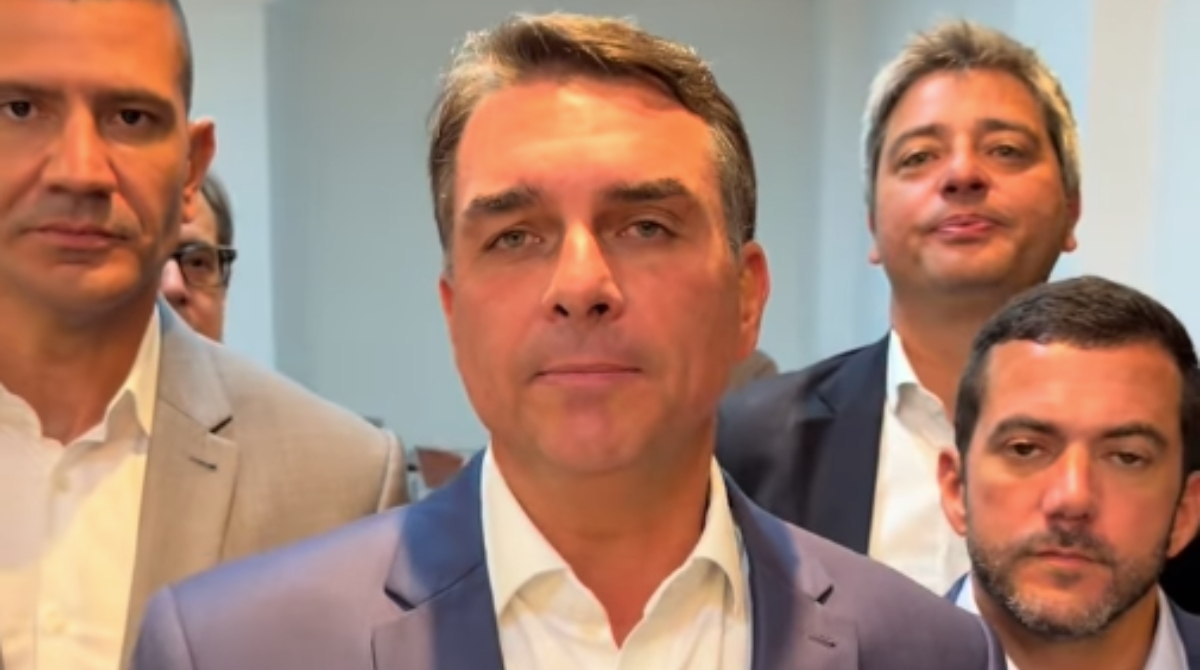 flávio constituição