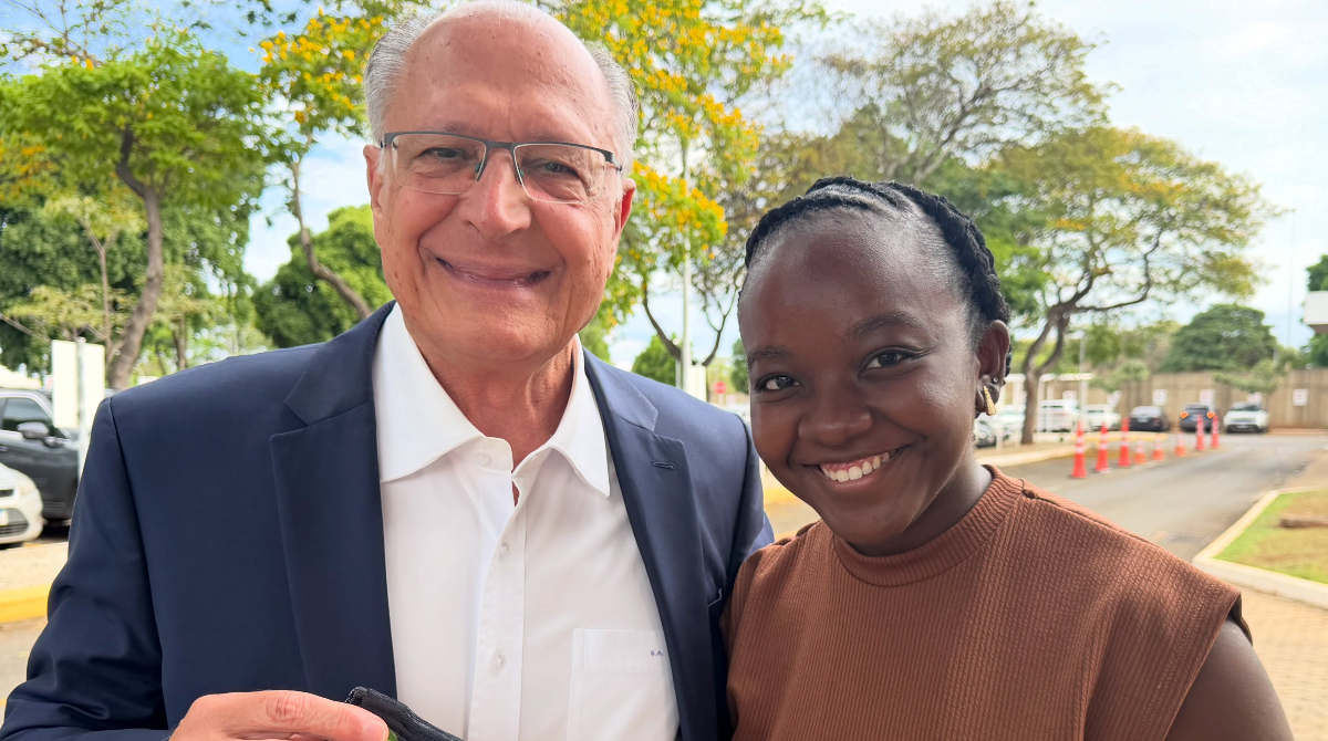 Ana Elisa ao lado de Geraldo Alckmin