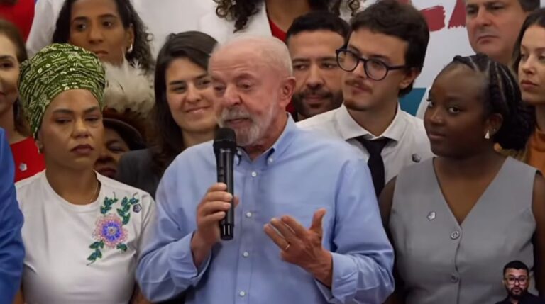 Lula muda o lema de campanha para o 2º turno: “para o bandido, a prisão”