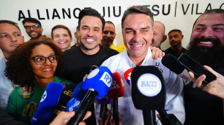 Novo declara apoio a Flávio Bolsonaro no segundo turno contra Lula
