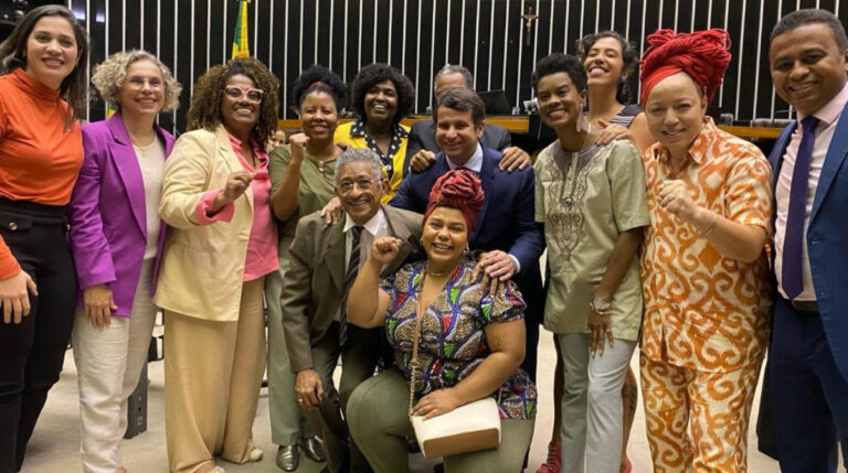 Câmara terá 135 deputados autodeclarados pretos ou pardos em 2027, quatro a menos que em 2022