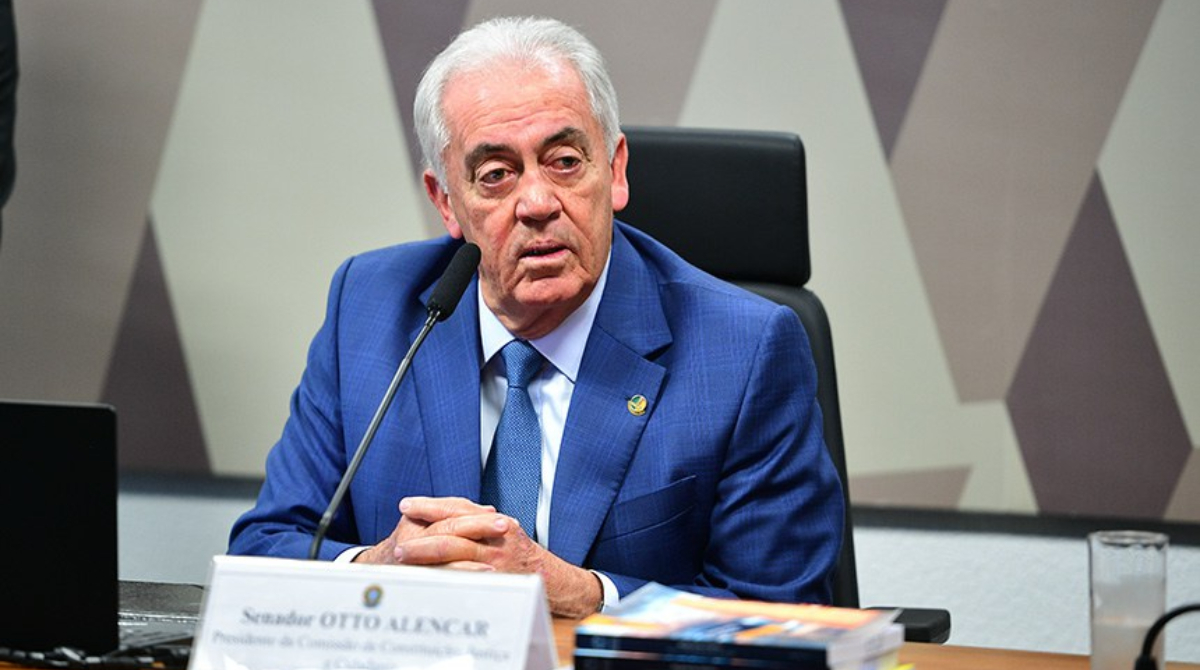 senador otto alencar, presidente da CCJ
