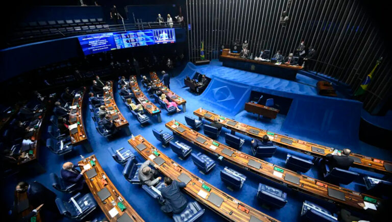 PEC da Segurança: governo e oposição divergem sobre redução da maioridade penal