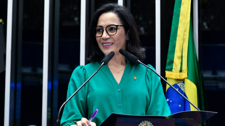 Mailza Assis é reeleita governadora do Acre com mais de 66% dos votos