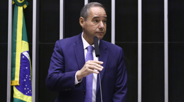 Avante protocola federação com PRD e Solidariedade no TSE e busca validação imediata