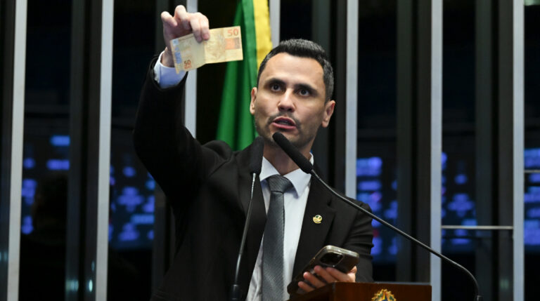 Cleitinho defende ‘boicote’ à classe política e critica privilégios de parlamentares