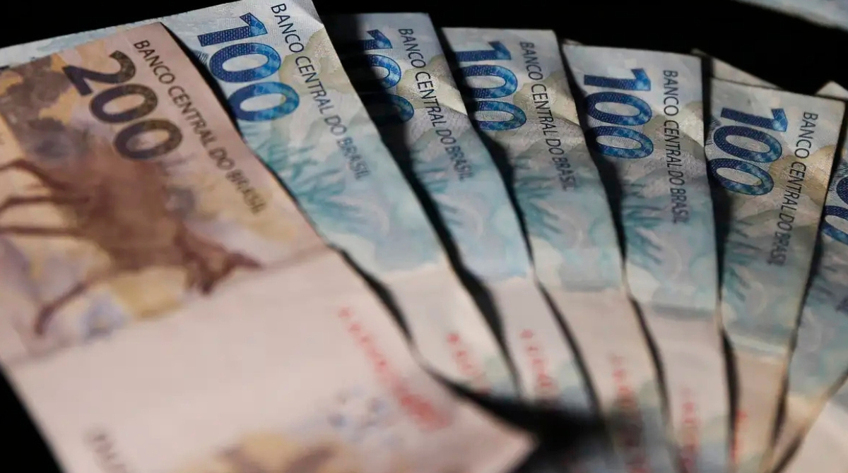 Com alta no petróleo e receita de precatórios, contas do governo têm superávit em setembro e sobem para R$ 4,8 bi. (Foto: José Cruz/Agência Brasil)